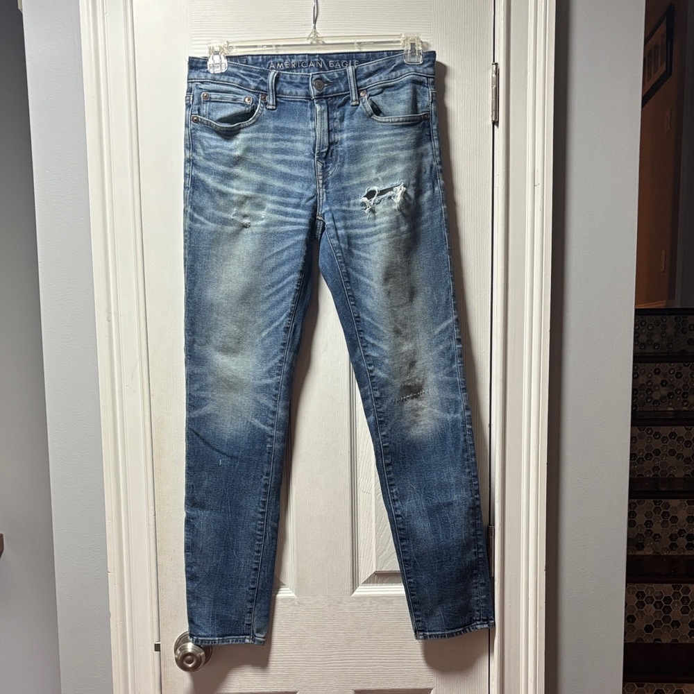 American Eagle Outfitters Men’s Light to Medium Blue Slim Distressed Jeans